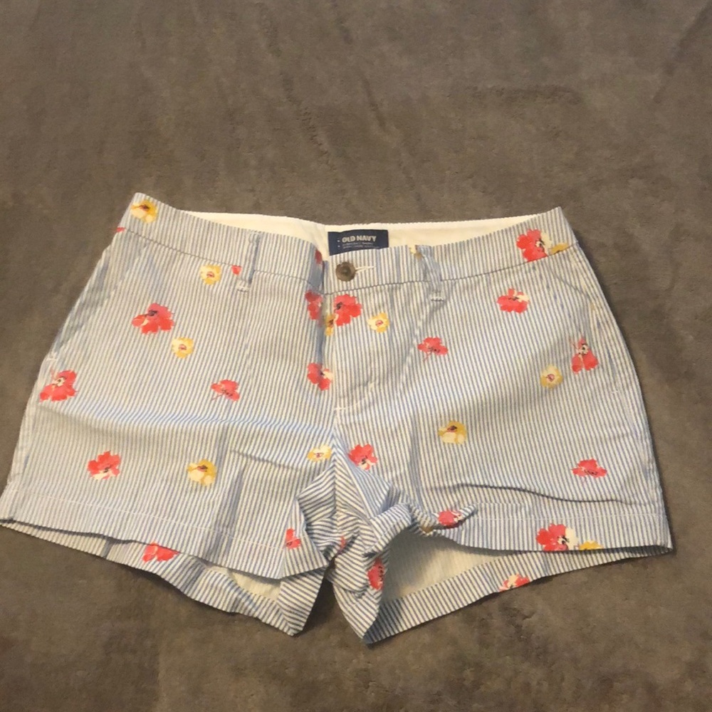 Old Navy Everyday Short